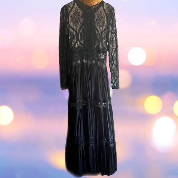 Free People Goth Shadow Lace Maxi Dress NWT - Picture 3 of 3